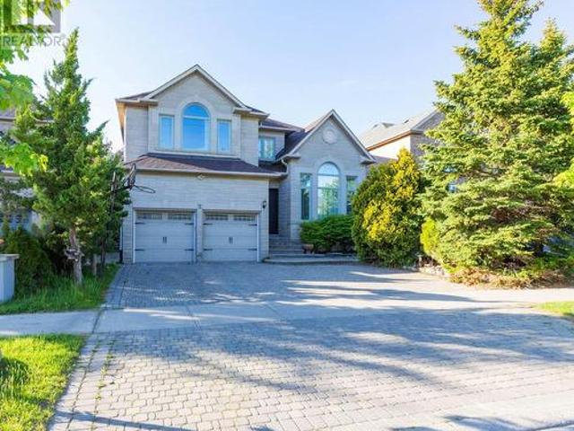 2 Farnham Drive, Richmond Hill, ON, L4B 4B4 house for lease | Listing ID N13226 | Royal LePage