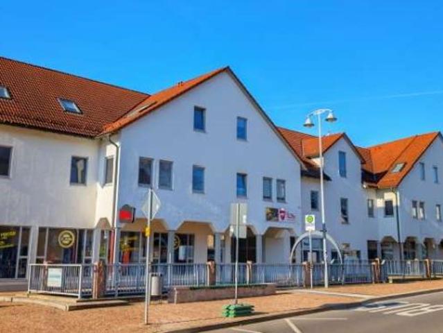 Für Kapitalanleger und Eigennutzer 2 attraktive Gewerbeeinheiten in zentraler Lage von Neukirchen