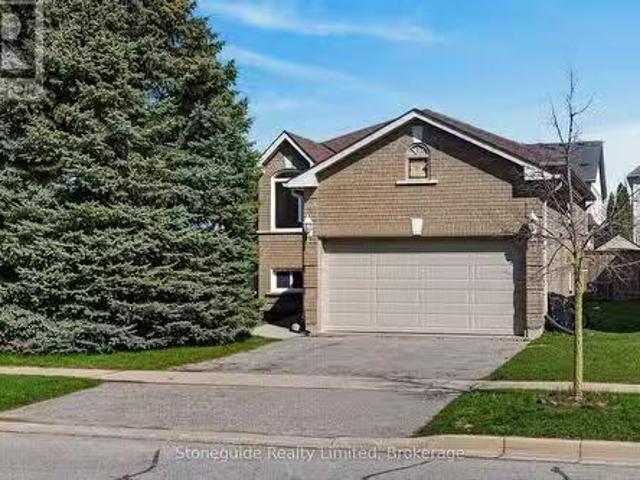2 Goodwin Avenue, Clarington Bowmanville, ON, L1C 4Z4 hous.