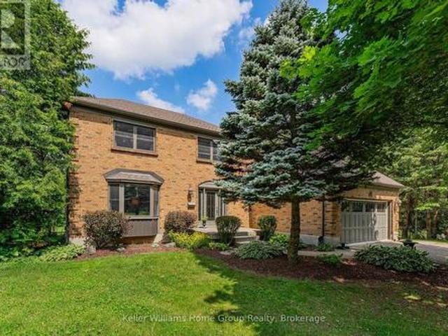 2 Gow Street, Centre Wellington Fergus, ON, N1M 3L2 house for sale | Listing ID X13514 | Royal LePage