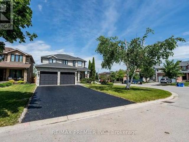2 Grace Crescent, Barrie, ON, L4N 9S7 house for sale | Listing ID S13436 | Royal LePage