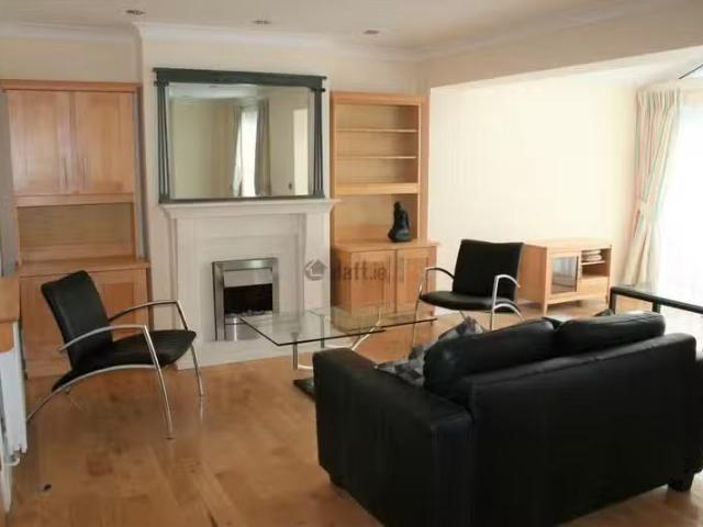 2 Grattan Mews, 25 Stephen's Lane, Dublin 2 is for rent