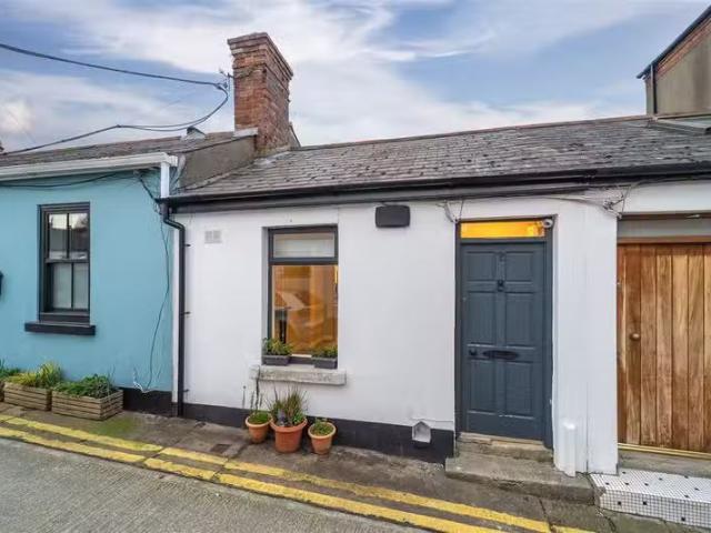 2 Gray Square, The Coombe, Dublin 8, D08 R8P6