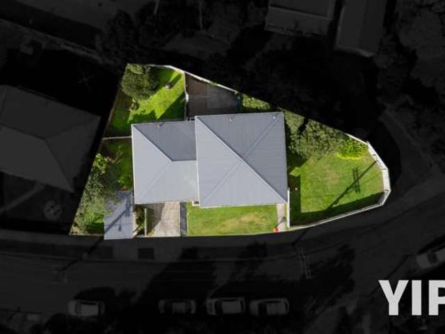 2 Griffiths Grove, Newlands, Wellington City