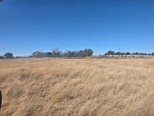 1 991 m² Land available in Oranjeville