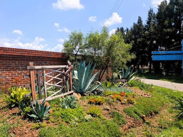 2 ha Land available in Blue Saddle Ranches