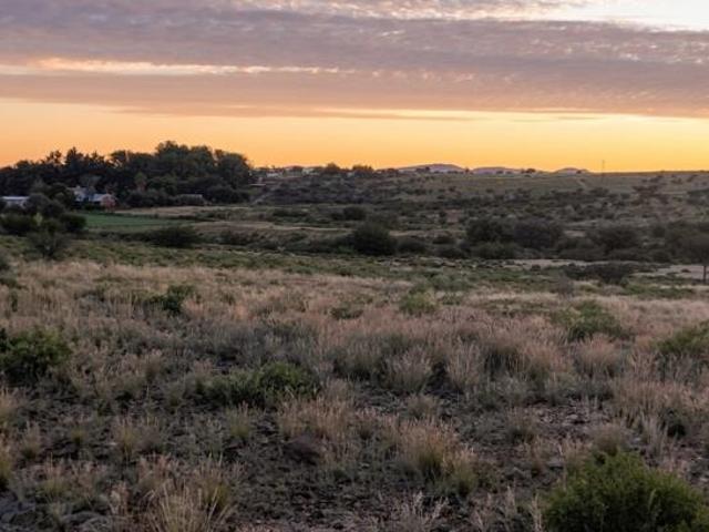 2 ha Land available in Upington Outlying