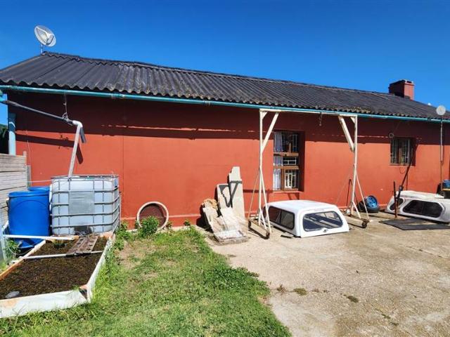 2 ha Smallholding in Mossel Bay Central