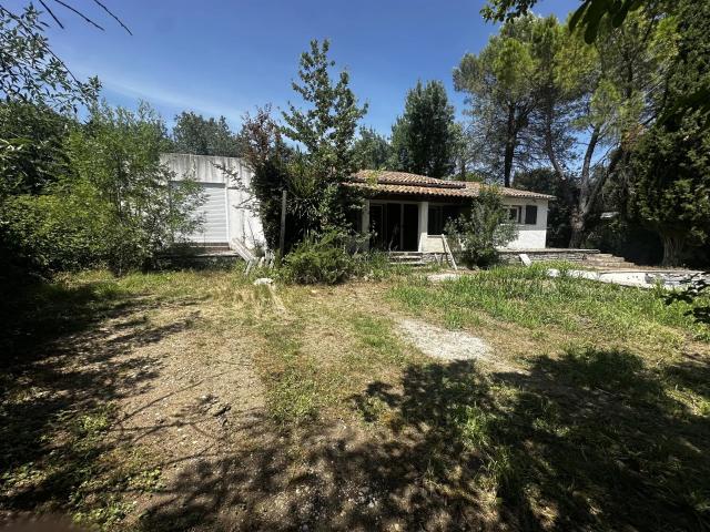 2 habitations pour 148m2 hab, a renover sur pres de 5000m2