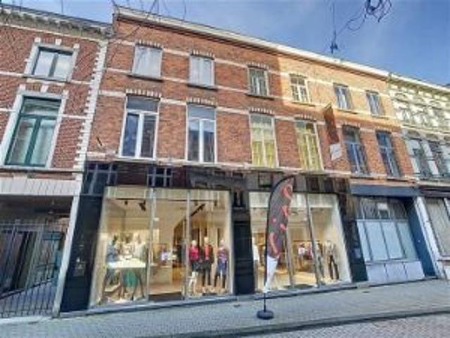 2 Handelspanden, elk met bovenliggende woonst