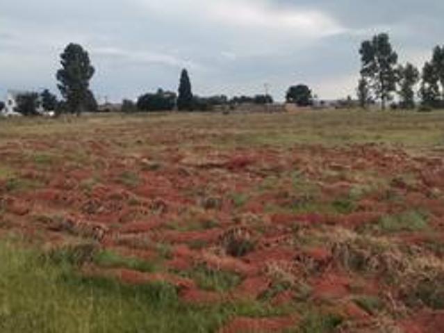 2 hectare agircultural holding betwe.