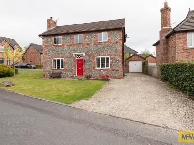 2 Hedgelea Park