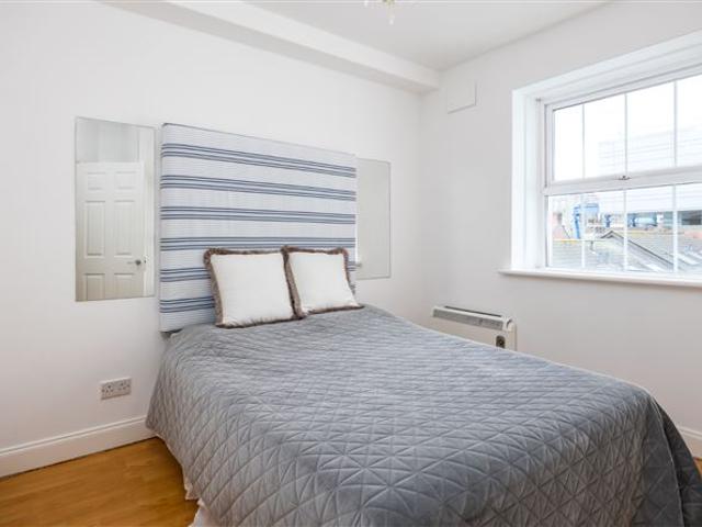 2 Holmeade House, Holles Street, Dublin 2 Owen Reilly 4922 MyHome. Ie Residential