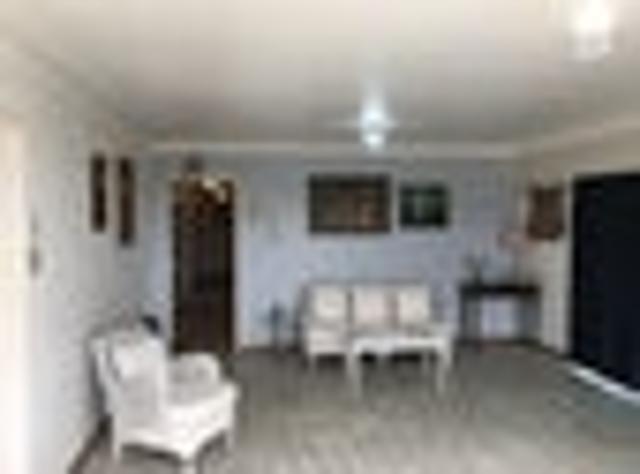 2 Homes in 1 AVENUES LOCATION: Income Potential