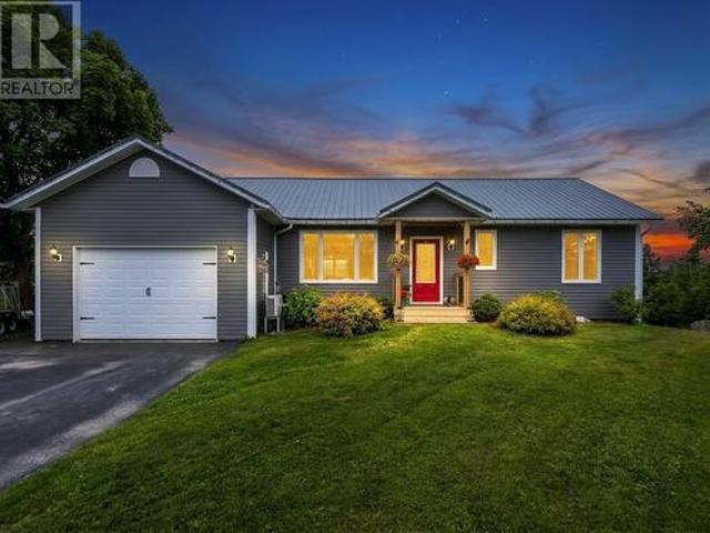 2 Ingrids Lane, Roaches Line, NL, A0A 1W0 house for sale | Listing ID 1301 | Royal LePage