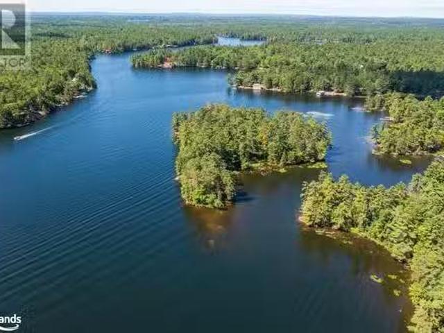 2 Island 390 / Chads Island, Georgian Bay Twp, ON, L0K 1S0 h.