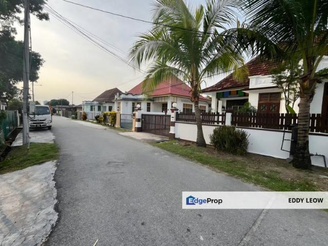 2 Joined Semi D Homestays For Rent