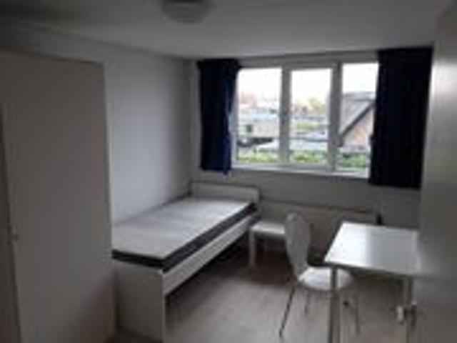 2 kamer beschikbaar