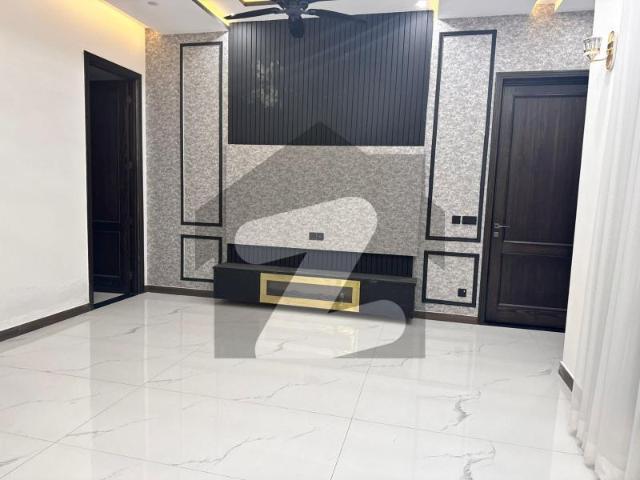 2 kanal modern1 kanal house and 1 kanal lawn for sale in dha phase 7