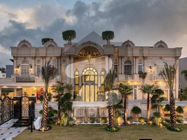 2 kanal modern designe top location bunglow dha lahore