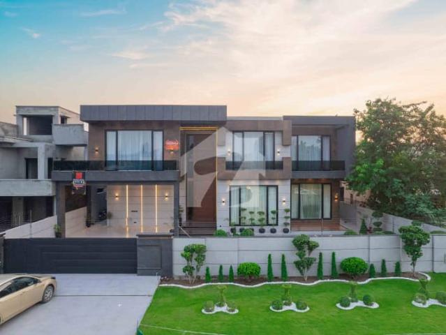 2 Kanal Modern House Near Mosque and Park