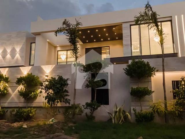 2 Kanal Modern Luxury House near Mosque and park