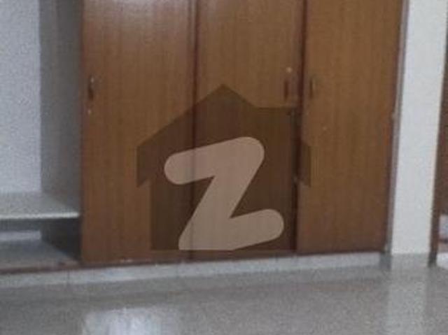 2 kanal modren upper portion semi furnished for rent in dha phase 2 block q