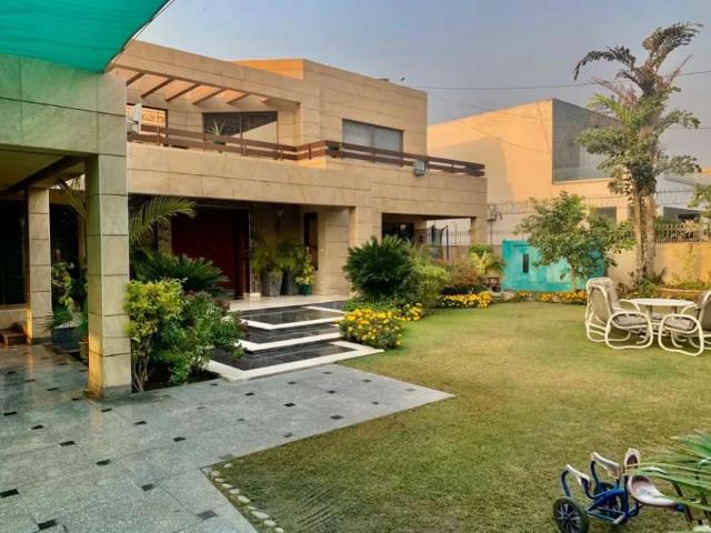 2 kanal Most_Amazing Luxurious House For Sale phase 1 #Dha_Lahore Lahore ID 02638