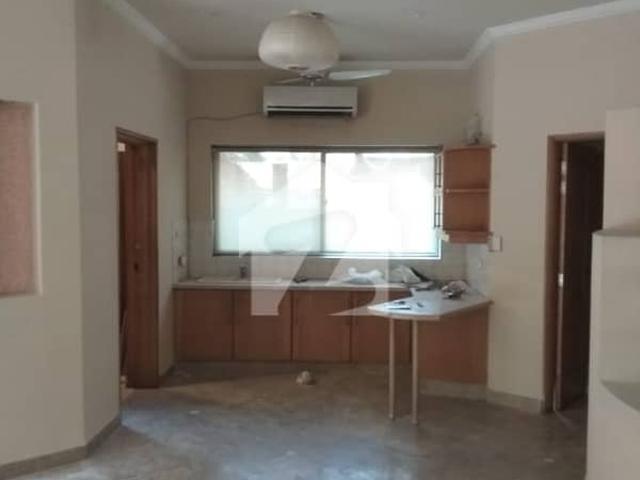 2 Kanal Old House for Rent in Cantt