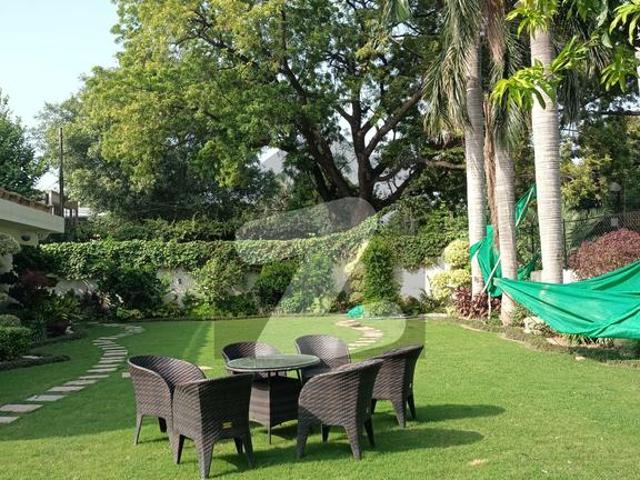 2 Kanal beautiful bungalow available for rent in Gulberg near main boulevard Gulberg