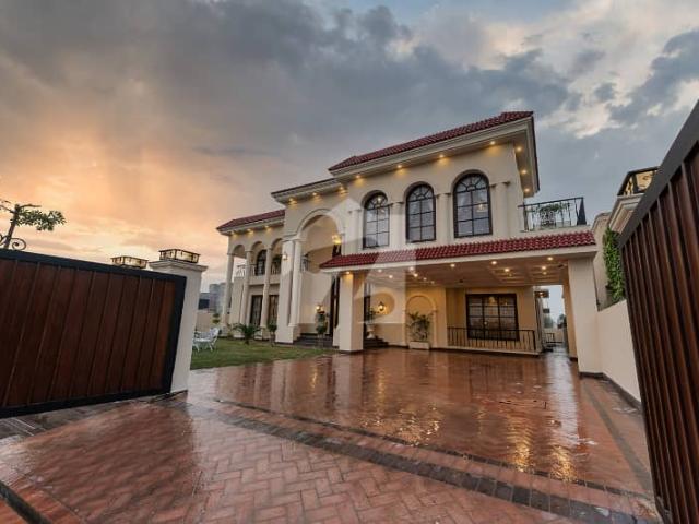 2 Kanal Brand New Full Basement Fully Furnished Spanish Bungalow With Swimming Pool And Home Theater Lift Gym For Sale In Phase 2