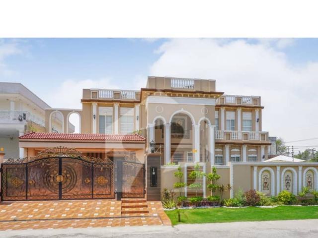 2 Kanal Brand New Luxury Spanish Super Hot Location All Original Picture attached With Direct Owner Available For Sale in Wapda Town
