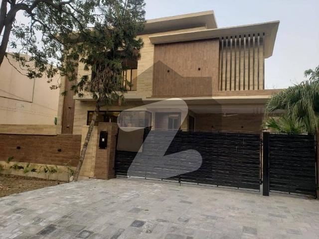 2 Kanal Commercial House For Rent