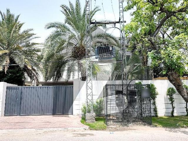 2 Kanal Commercialized House Is Available For Sale In Firdous Market Block H Gulberg 3 Lahore Gulberg 3 Block H
