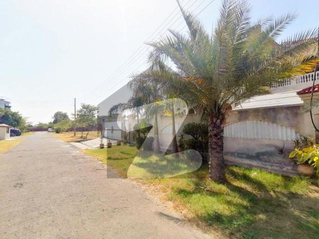 2 Kanal Double Storey 70% Construction Complete LDA Approved Facing Park Near Defense Road Surrounding Houses Hot Location House For Sale In IEP Engineers Town Block A4