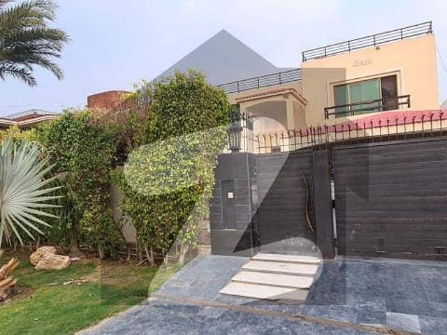 2 Kanal Elegant And Fully Maintained Super Hot Located Bungalow Is Available For Sale In The Best Block Of DHA Lahore