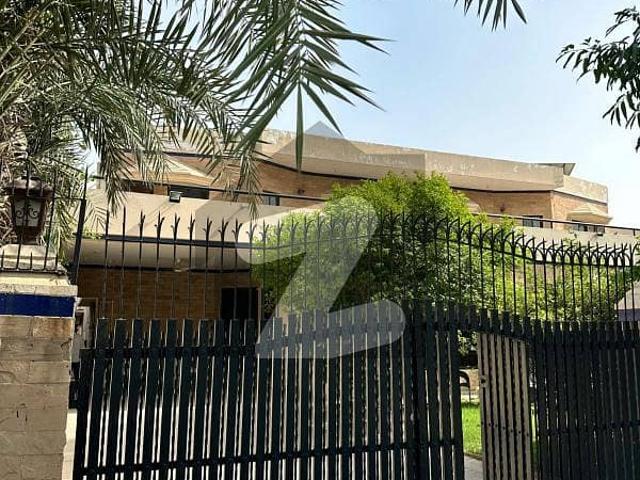 2 kanal elegant and fully maintained super hot located bungalow is available in the best block of dha lahore