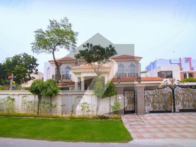 2 kanal elegant and fully maintained super hot located bungalow is available in the best block of dha lahore