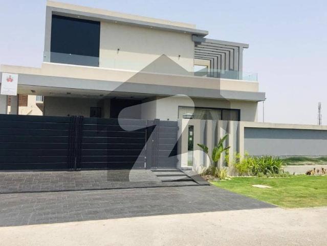 2 Kanal Elegant And Fully Maintained Super Hot Located Bungalow Is Available In The Best Block Of DHA Phase 2 Lahore