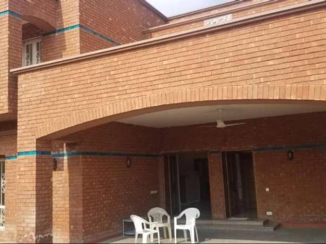 2 Kanal Elite Class Double Unit Facing Park House In Model Town Lahore Model Town ID 02829