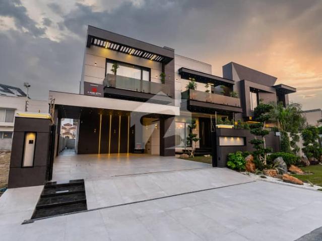 2 Kanal Fully Furnished Ultra Luxurious House With Swimming Pool Available For Sale In DHA Phase 6