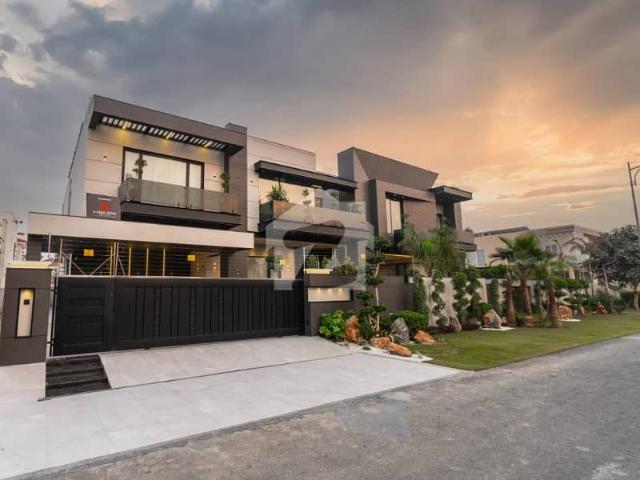 2 Kanal Fully Furnished House Full Basement 6 Bedrooms Swimming Pool Cinema Etc
