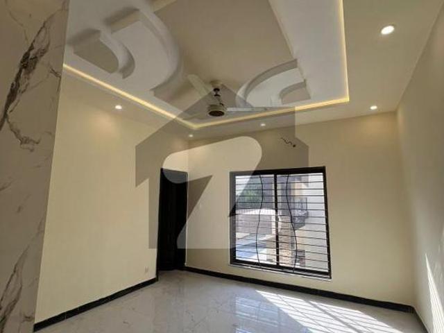 2 Kanal Fully Renovated House For Rent F 7/4