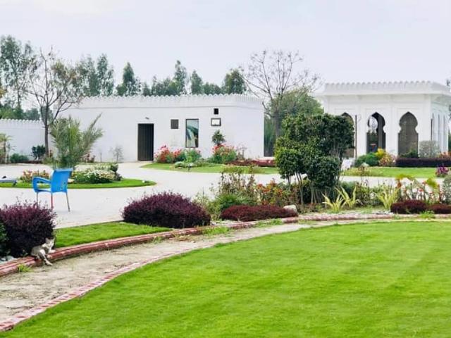 2 kanal farm house prime location for sale on bedian road lahore bedian road id 79405