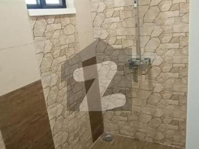 2 Kanal Home available for Sale Gulberg
