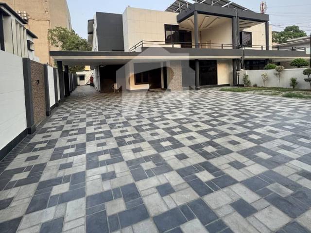 2 Kanal House Available For Rent In Gulberg Near Main Boulevard