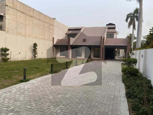 2 kanal house is available for rent in garden town