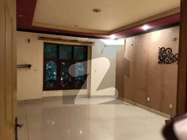 2 kanal house is available for rent in gulberg