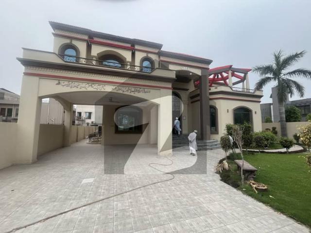2 Kanal Independent Main Boulevard House For Rent Residential and Commercial both