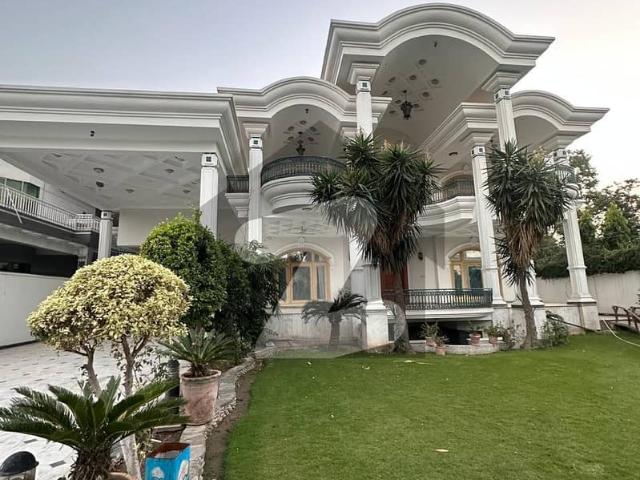 2 Kanal Luxurious Villa For Sale